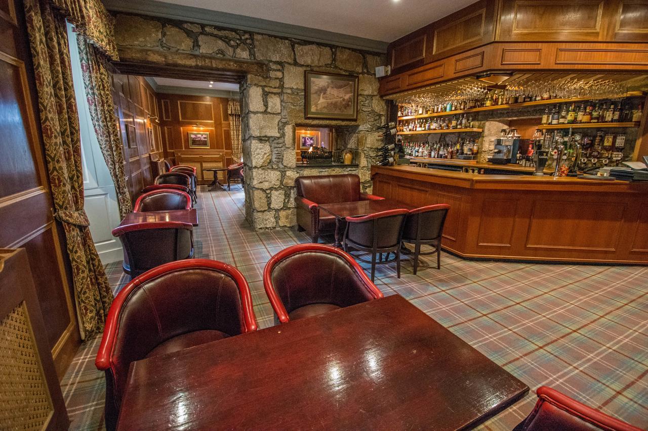 Castle Hotel ฮันท์ลีย์ ภายนอก รูปภาพ