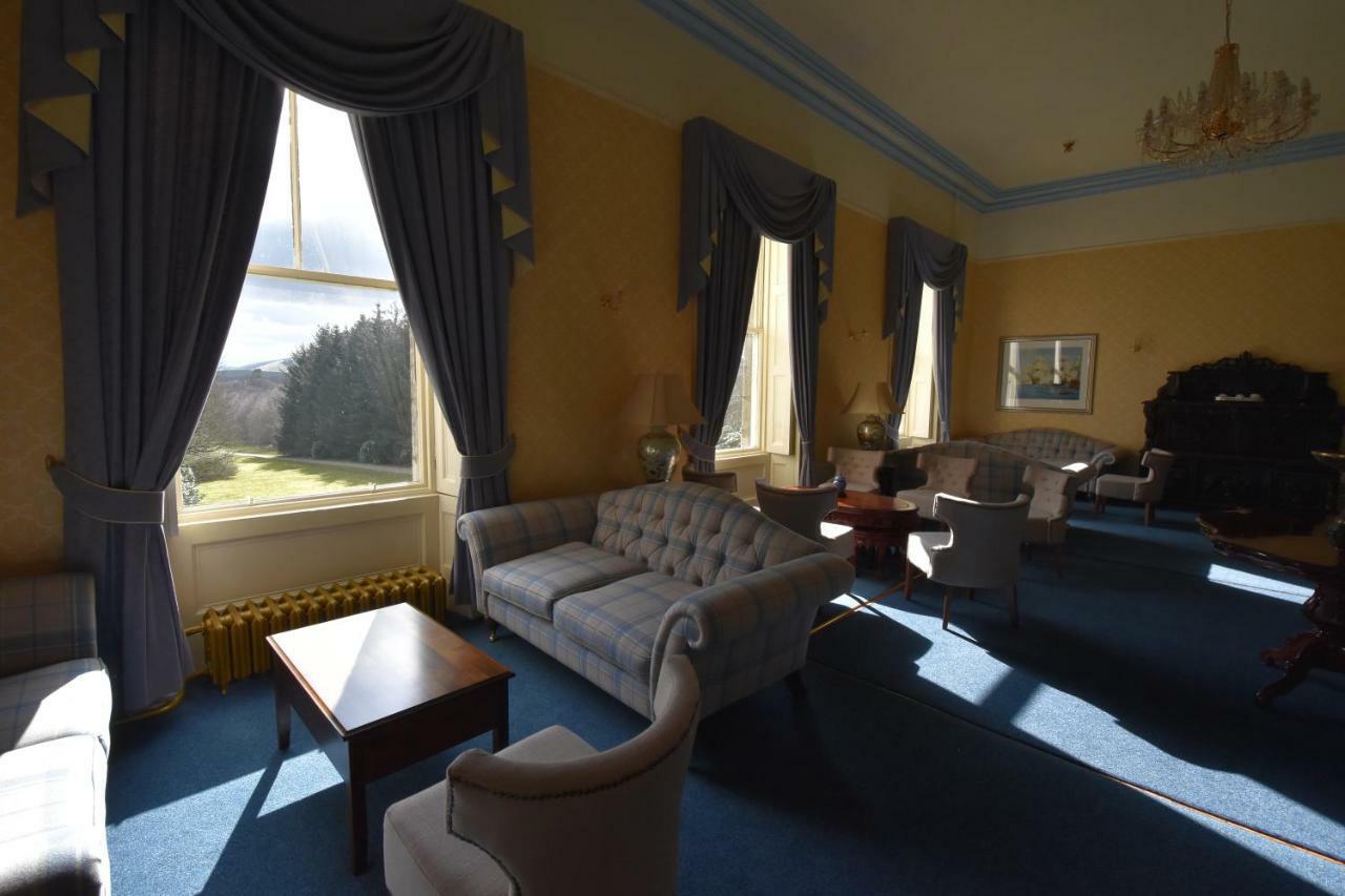 Castle Hotel ฮันท์ลีย์ ภายนอก รูปภาพ