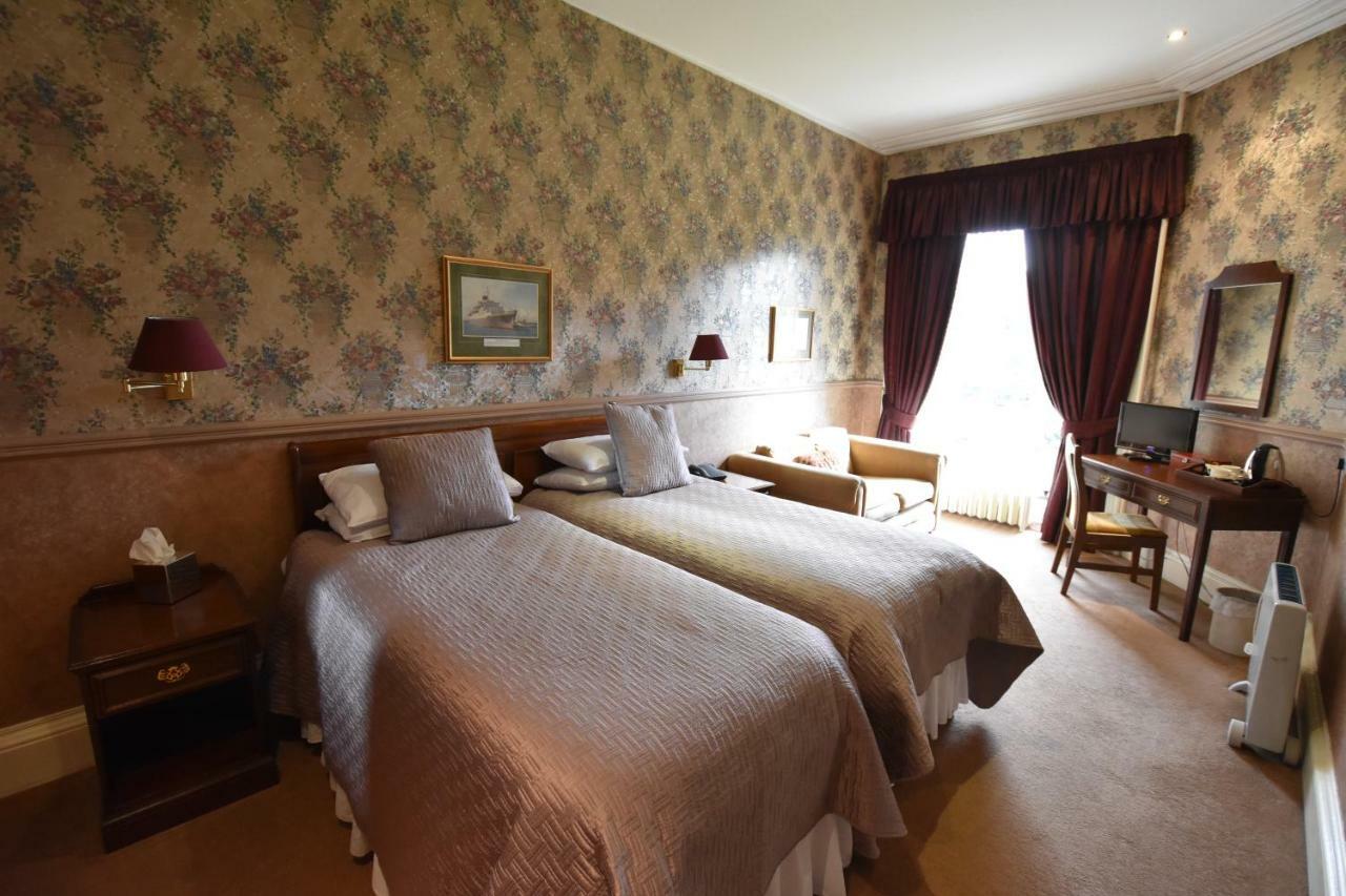 Castle Hotel ฮันท์ลีย์ ภายนอก รูปภาพ